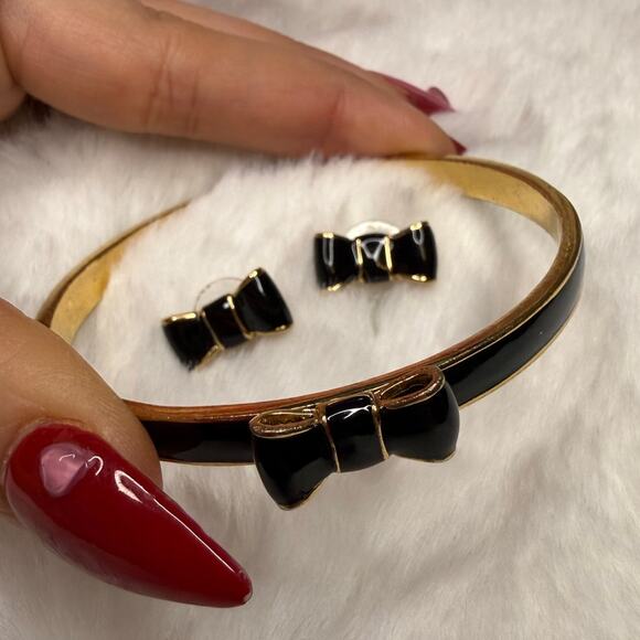 Kate Spade Black Gold-Tone Bow Bracelet and Earrings Set - Picture 2 of 9